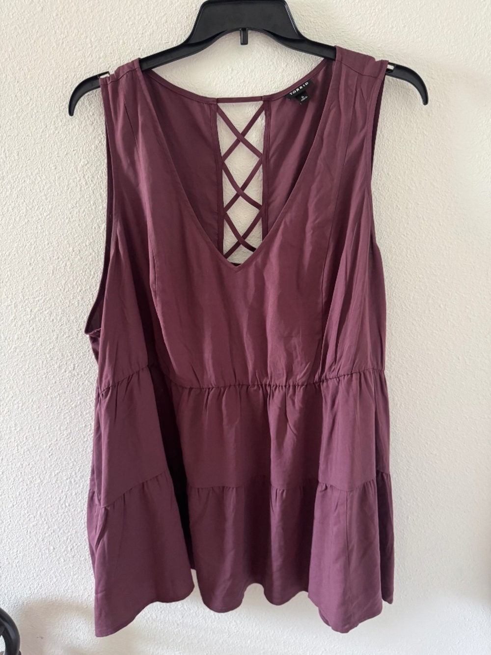 Torrid Top Womens Purple Challis Lace Up Tiered Sleeveless size 4
